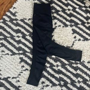 Fabletics leggings size medium.